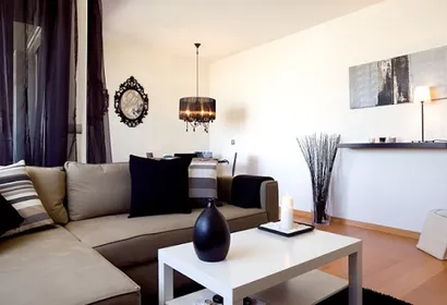 Classic Style Pool Serviced Apartment