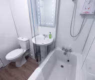 Bright, 2 Bedroom West End Apartment