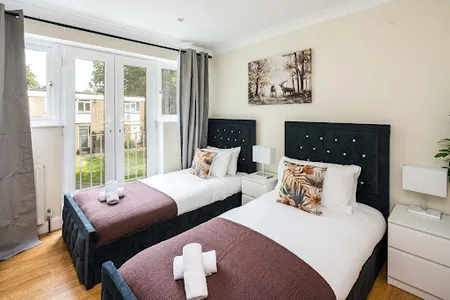 Waterside Lodge
