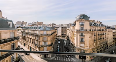 STRIKING SUNLIT PENTHOUSE WITH EIFFEL VIEWS
