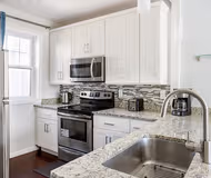 Queensberry St Apartment