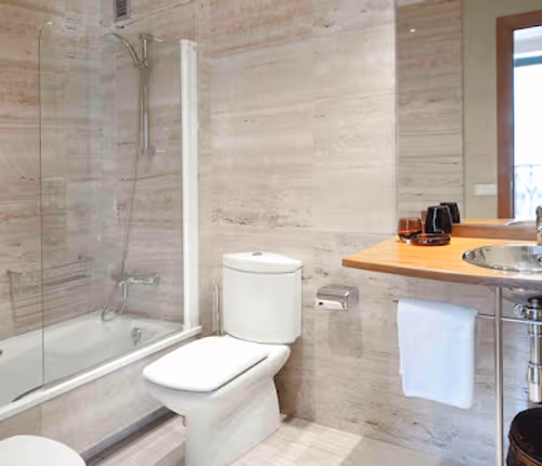 Nice Serviced Apartment