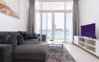 Serene Two Bedroom Near East Crescent Road