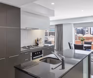 Oaks Adelaide Embassy Suites