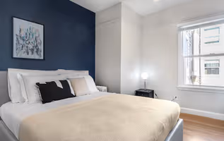 North Point St Apartment