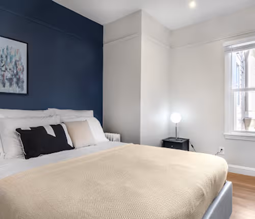 North Point St Apartment