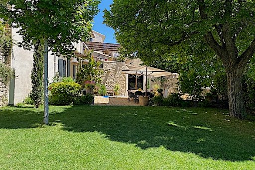 A Private Villa in the Picturesque Village of Joucas