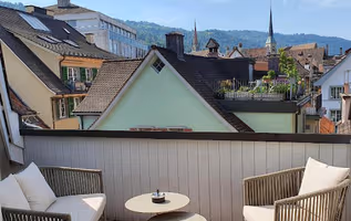 Postplatz Serviced Apartment with a Balcony