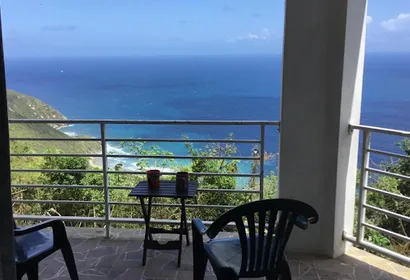 Tortola Apart
