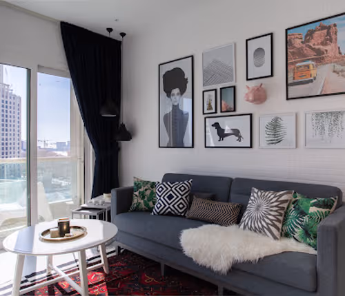 Royal Oceanic 1 Serviced Apartment