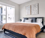 East Riverside Drive