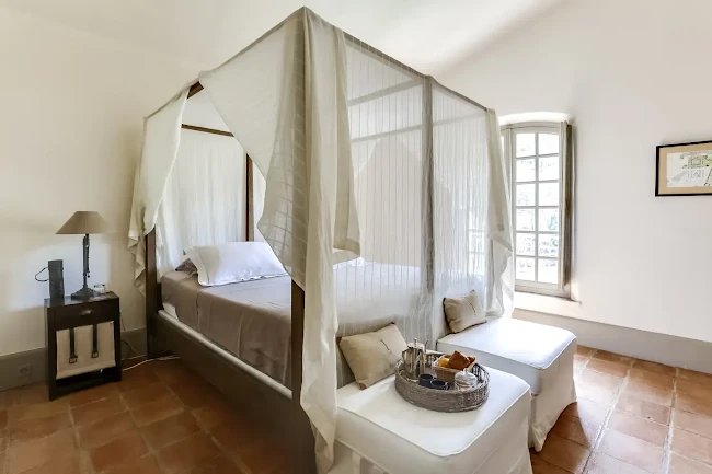 600M2 JEWEL IN THE HILLS OF GRIMAUD