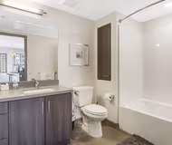 West Wilson Ave Serviced Apartment