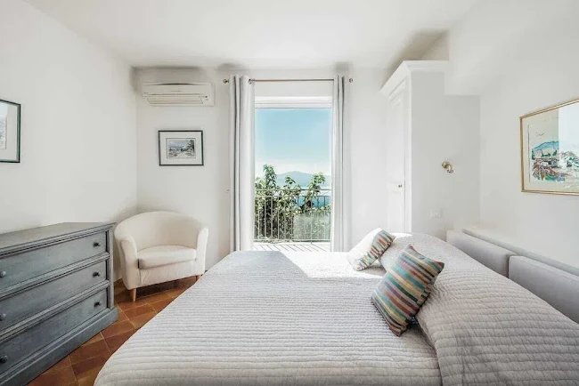 STUNNING VILLA IN GRIMAUD PANORAMIC SEAVIEWS