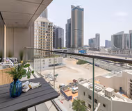 Modern One Bedroom in Downtown