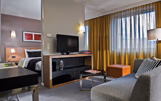 Platz vor dem Neuen Tor Studio Premier Apartment