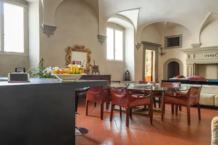 FLORENTINE RESIDENCE WITH HAND PAINTED FRESCOES