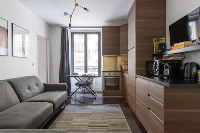 CHARLES DE GAULLE SERVICED APARTMENT