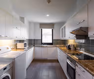 Phloen Chit Road Apartments, Pathumwan