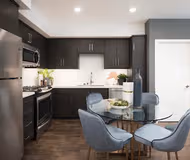 W Walnut St Apartment