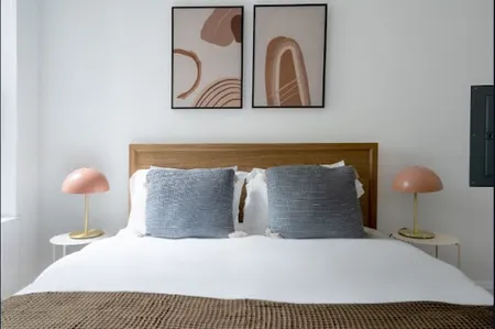 Harmon Avenue Furnished Apartment