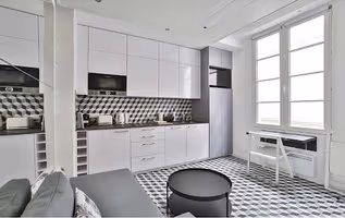 SPACIOUS STUDIO TUILERIES RUE SAINT HONORE