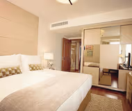Jinqiao Road Station Serviced Apartments
