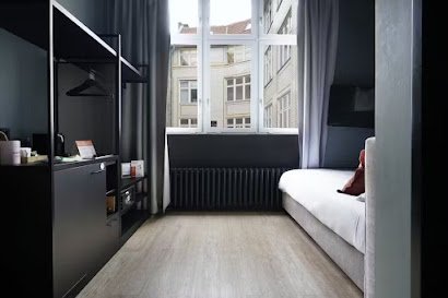 Splendom Grunberger Intimate Studio
