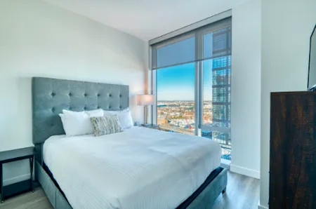 Hub House Apartments