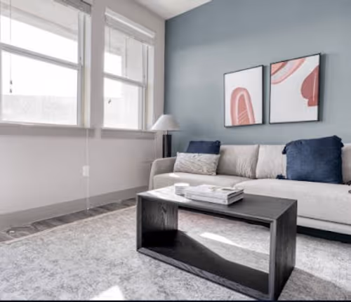 E Riverside Dr Serviced Apartments