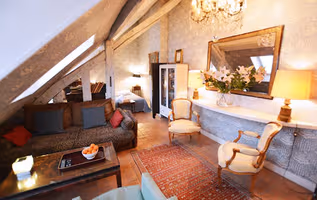 PARISIAN RETREAT NEAR THE TUILERIES-LOUVRE