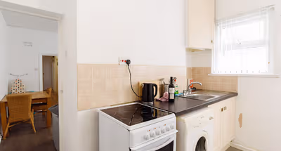 Handpost Lodge - Superb