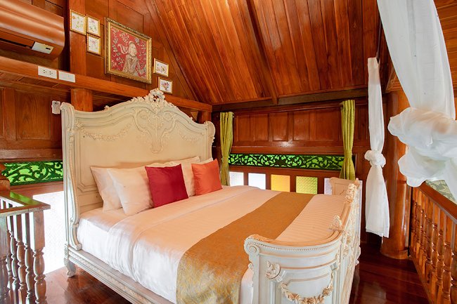 Royal Villa in Rawai-IV