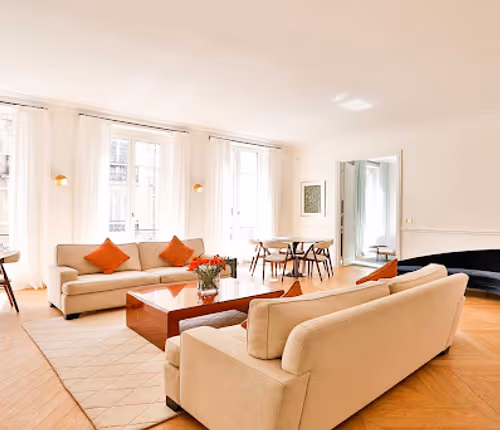 DISTILL THE MAGIC OF ST GERMAIN - RUE DU BUCI