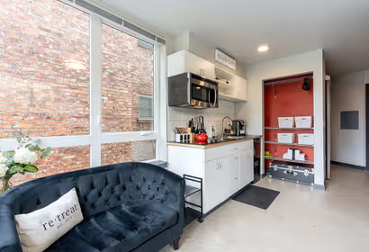 E Madison Street Apartment