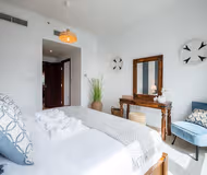 Stupendous 1 Bed Apartment Next to Burj Khalifa