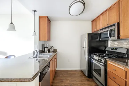 Lincoln Blvd #1-332