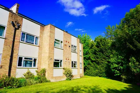 Exterior of 2 bedroom apartment