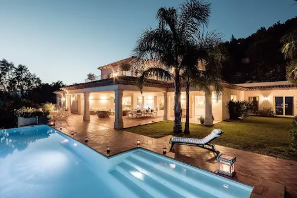 https://images.thesqua.re/property/W0eGeSq_xnO6Yb50zLvdya730J9reR653cDasNcVxpyGNykn8H85SVp2Wh8cVLiIniMUFW1NN-_2cWic7GEURJvJeXtZfCQrjSfyt2qI6sv2M_5hUHcgk3uzLvn1