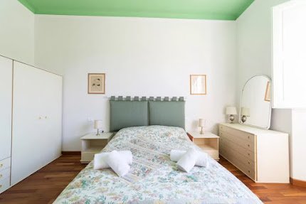 180M2 OVERLOOKING THE ARNO- PRIVATE TERRACE
