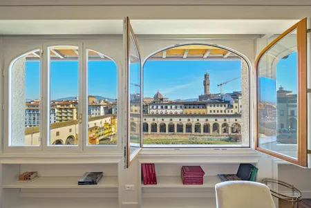 EXCEPTIONAL FLORENCE SKYLINE VIEWS-PONTE VECCHIO