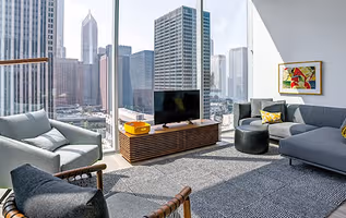 E Illinois Street Serviced Apartment