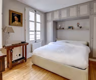 MARAIS SQUARE DU TEMPLE  RUE DU BRETAGNE