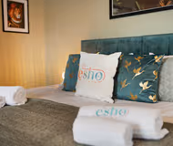 Huge house Pool Table Parking Garden Sky TV WiFi