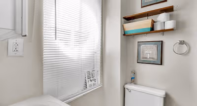 Lovely Bi-Level Apt