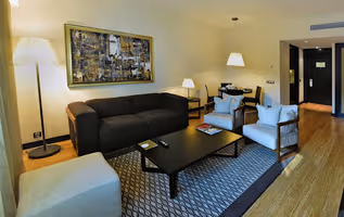 Rua da Missão Serviced Apartment