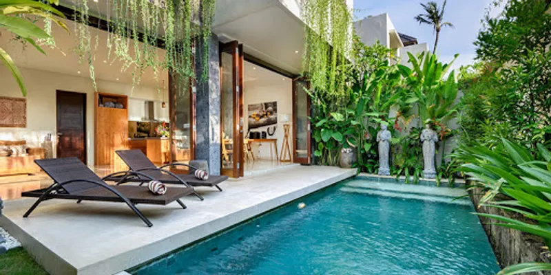 Elegant and Deluxe Villa in Legian