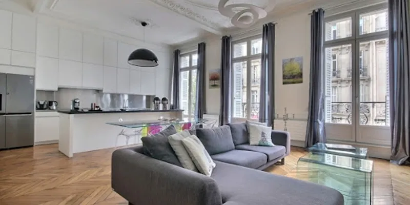 101SQM MINT 2BR CHAMPS ELYSEES GEM-ST LAZARE
