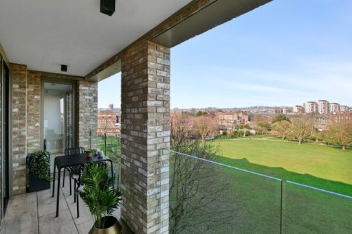 3 Bedroom Apartment at Espalier Gardens overlooking Grange Park