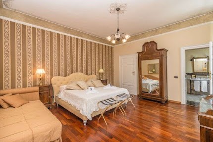 LAKE COMO HISTORIC LUXURY VILLA- 1200M2 OF PURE SPLEDOUR